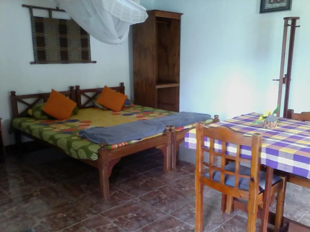 Hatton Summer House Apartment